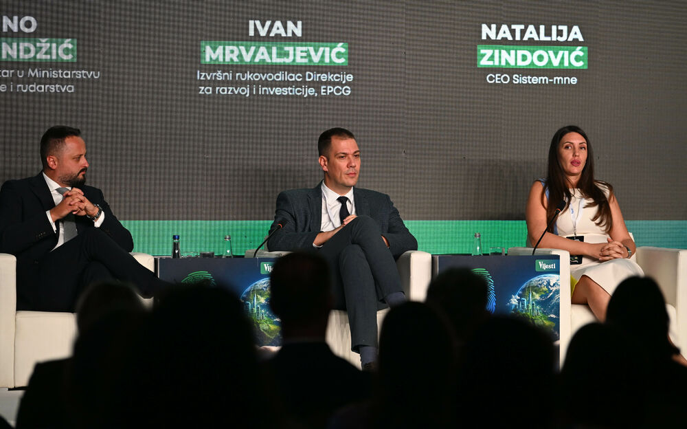 <p>Vijesti organizovale konferenciju koja je okupila okupiće predstavnike institucija, međunarodnih organizacija, poslovne, akademske i finansijske zajednice, civilnog sektora, kao i stručnjake iz oblasti održivog razvoja, energetike, investicija i ESG-a</p>