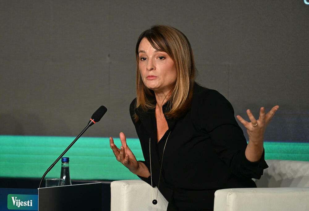 <p>Vijesti organizovale konferenciju koja je okupila okupiće predstavnike institucija, međunarodnih organizacija, poslovne, akademske i finansijske zajednice, civilnog sektora, kao i stručnjake iz oblasti održivog razvoja, energetike, investicija i ESG-a</p>