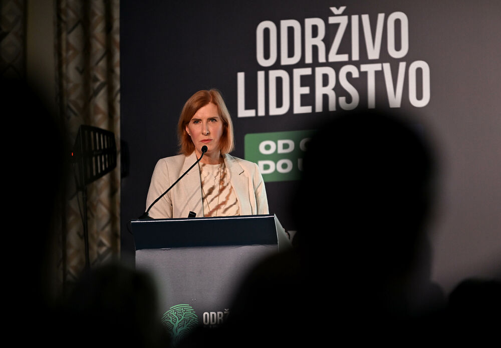 <p>Vijesti organizovale konferenciju koja je okupila okupiće predstavnike institucija, međunarodnih organizacija, poslovne, akademske i finansijske zajednice, civilnog sektora, kao i stručnjake iz oblasti održivog razvoja, energetike, investicija i ESG-a</p>