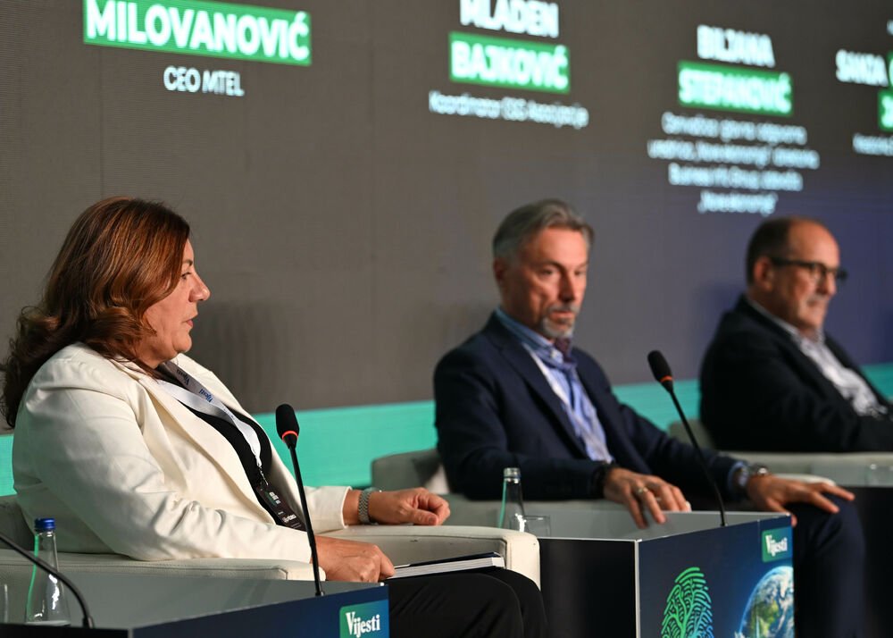 <p>Vijesti organizovale konferenciju koja je okupila okupiće predstavnike institucija, međunarodnih organizacija, poslovne, akademske i finansijske zajednice, civilnog sektora, kao i stručnjake iz oblasti održivog razvoja, energetike, investicija i ESG-a</p>