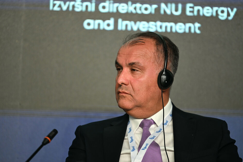 <p>Vijesti organizovale konferenciju koja je okupila okupiće predstavnike institucija, međunarodnih organizacija, poslovne, akademske i finansijske zajednice, civilnog sektora, kao i stručnjake iz oblasti održivog razvoja, energetike, investicija i ESG-a</p>