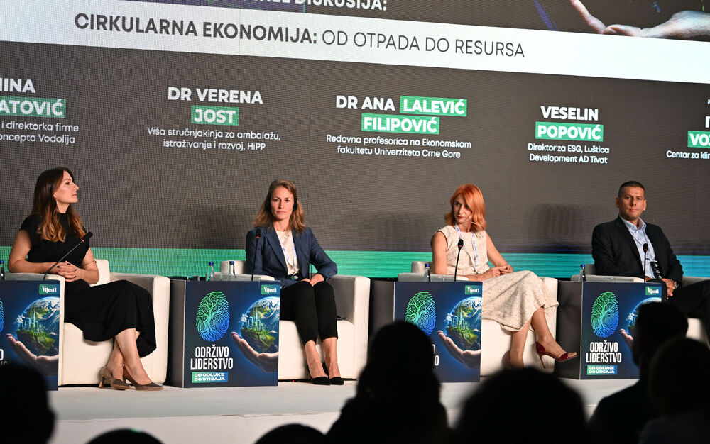 <p>Vijesti organizovale konferenciju koja je okupila okupiće predstavnike institucija, međunarodnih organizacija, poslovne, akademske i finansijske zajednice, civilnog sektora, kao i stručnjake iz oblasti održivog razvoja, energetike, investicija i ESG-a</p>