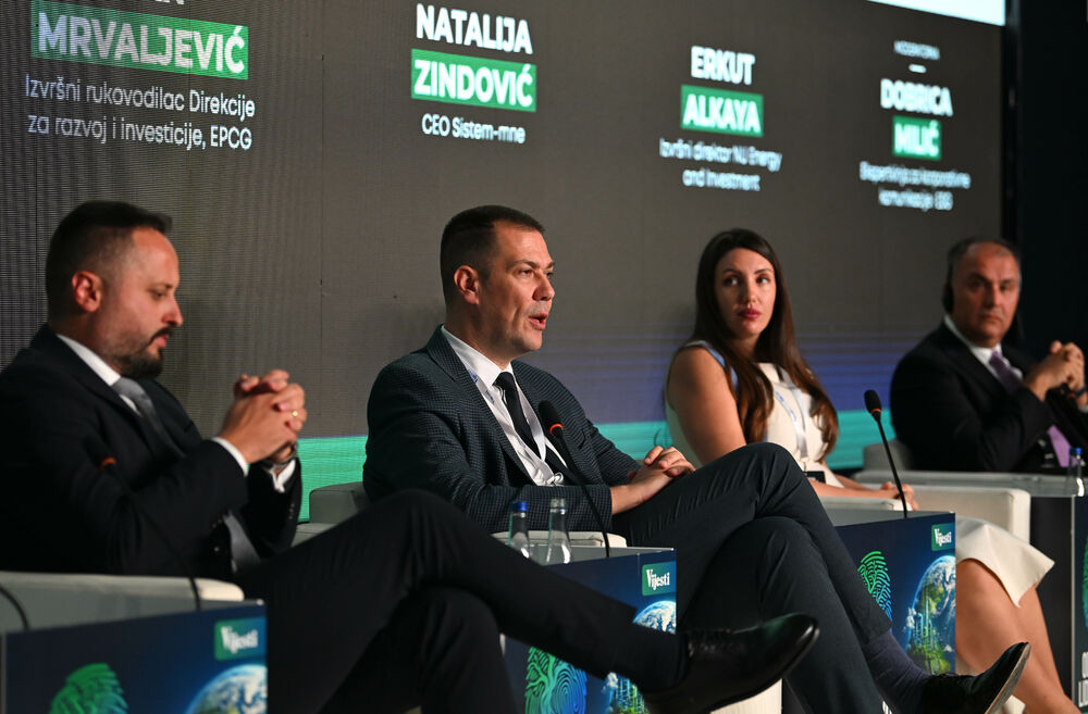 <p>Vijesti organizovale konferenciju koja je okupila okupiće predstavnike institucija, međunarodnih organizacija, poslovne, akademske i finansijske zajednice, civilnog sektora, kao i stručnjake iz oblasti održivog razvoja, energetike, investicija i ESG-a</p>