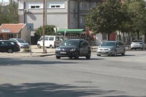 Opasna raskrsnica kod najveće nikšićke škole konačno bi mogla biti...