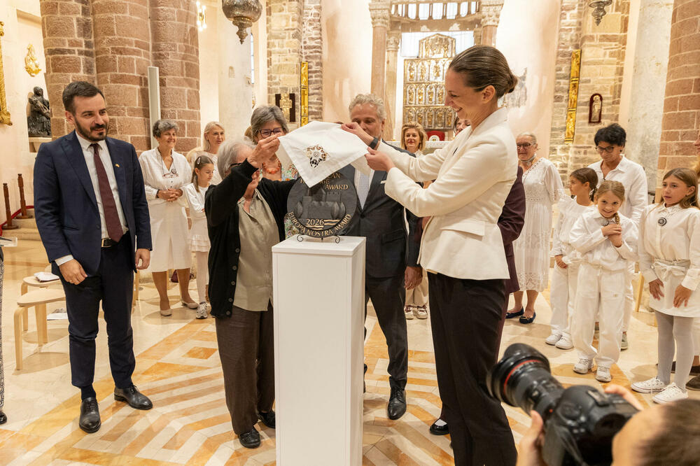 Sa ceremonije dodjele plakete, Foto: Agencija CGNews