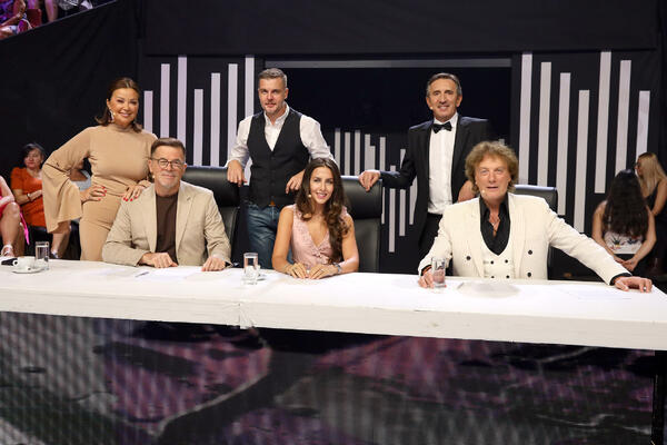 &bdquo;Nikad nije kasno&ldquo;: Veče ispunjeno muzikom, emocijama i...