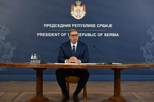 Vučić podnio ostavku na mjesto predsjednika Srbije