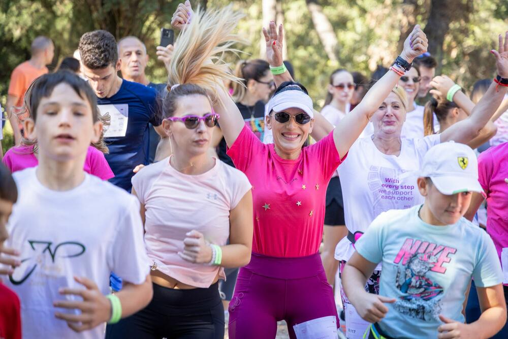 <p>Događaj je organizovala nevladina organizacija (NVO) Brini o sebi, pod licencom Think Pink Europe</p>