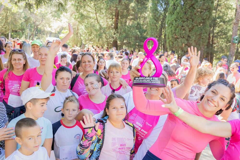 <p>Događaj je organizovala nevladina organizacija (NVO) Brini o sebi, pod licencom Think Pink Europe</p>