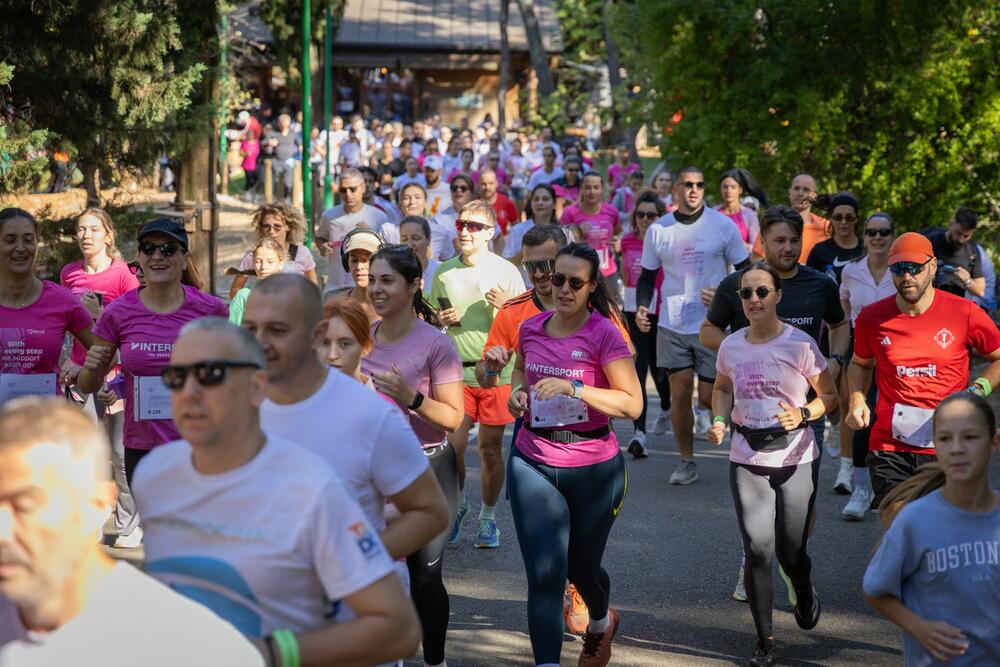 <p>Događaj je organizovala nevladina organizacija (NVO) Brini o sebi, pod licencom Think Pink Europe</p>