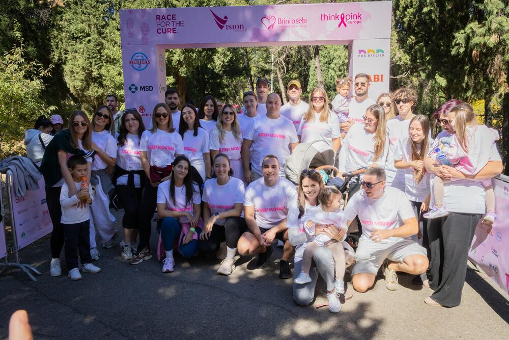 <p>Događaj je organizovala nevladina organizacija (NVO) Brini o sebi, pod licencom Think Pink Europe</p>