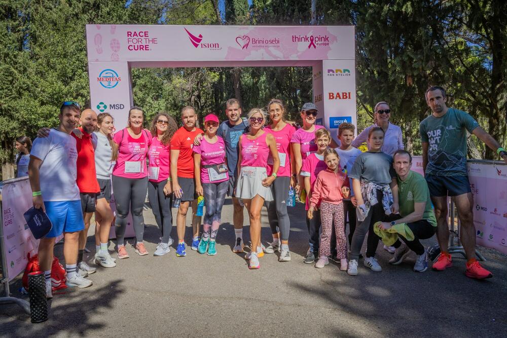<p>Događaj je organizovala nevladina organizacija (NVO) Brini o sebi, pod licencom Think Pink Europe</p>