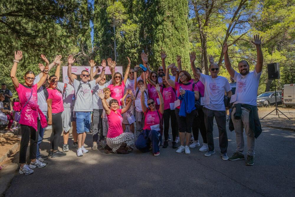 <p>Događaj je organizovala nevladina organizacija (NVO) Brini o sebi, pod licencom Think Pink Europe</p>