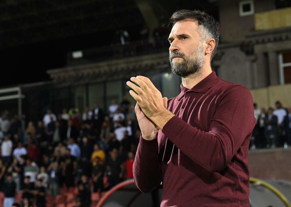 <p>Crnogorski fudbaleri igraju protiv Jermenije u Kahstanu meč drugog kola Lige nacija.</p>  <p>Neke kadrove iz prvog poluvremena, uključujući i slavlja naših fudbalera kod dva gola, pogledajte u foto-galeriji.</p>