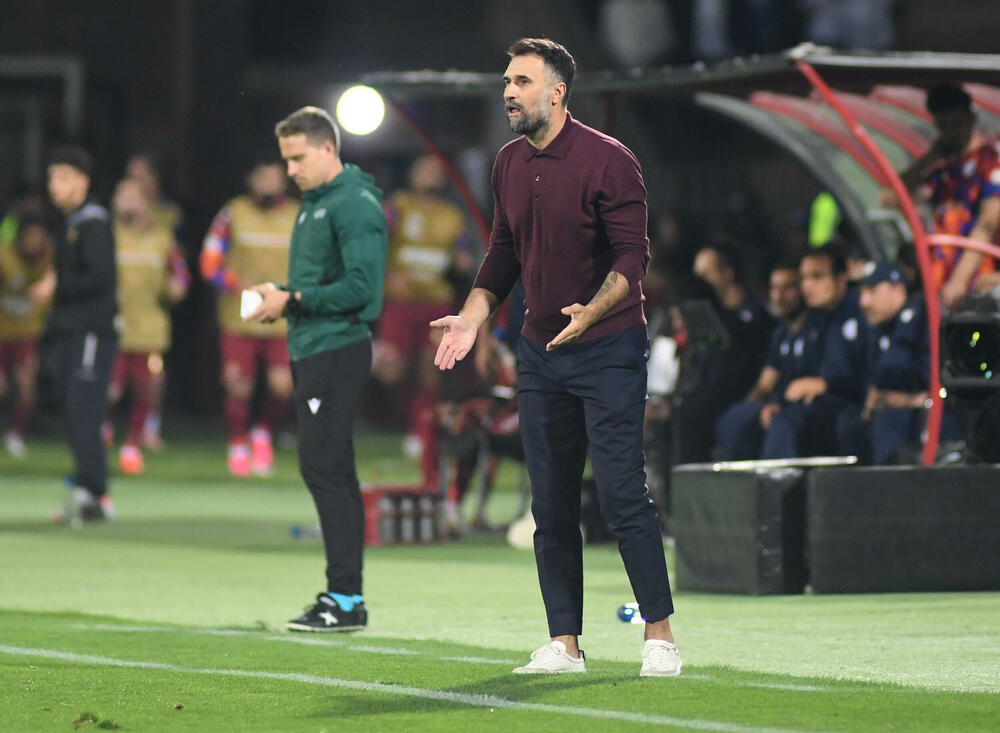 <p>Crnogorski fudbaleri pobijedili su Jermeniju u Jerevanu 3:2, u meču drugog kola Lige nacija.</p>  <p>Neke kadrove iz oba poluvremena, uključujući i slavlja naših fudbalera kod sva tri gola, pogledajte u foto-galeriji.</p>