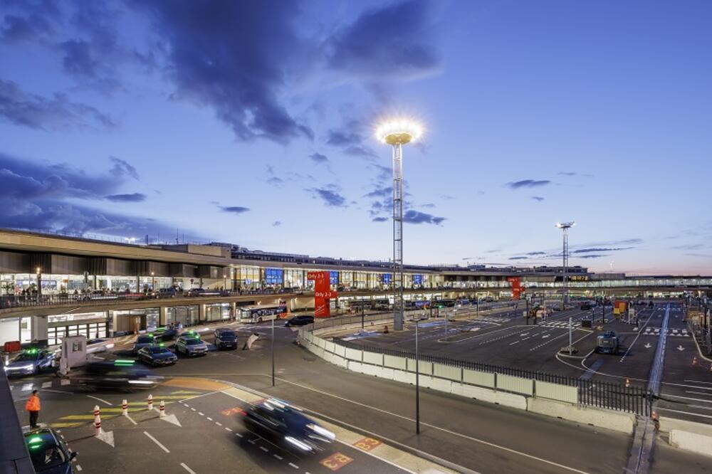ADP Grupa (Aéroports de Paris)