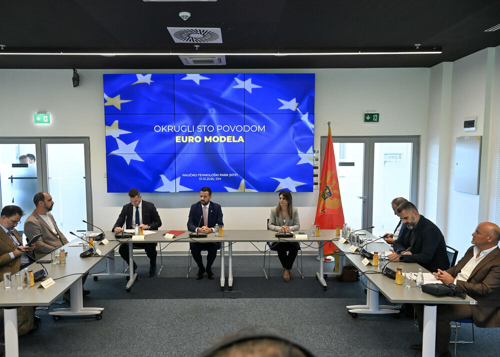 Euro model okrugli sto, okrugli sto Euro model