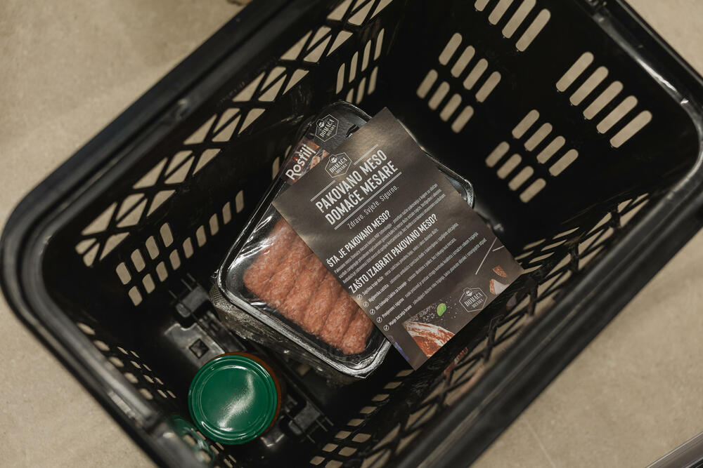 <p>Berane je danas dobilo svoj prvi Aroma market, koji je otvoren na lokaciji Park IV bb.</p>