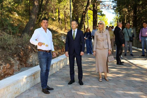 Mujović otvorio šetalište na Ljuboviću: "Ovaj projekat je potvrda...