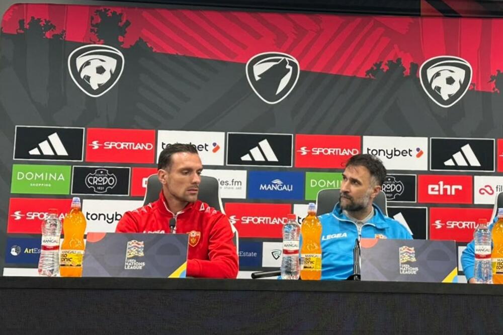 Vešović i Vučinić tokom presa u Rigi, Foto: Kosta Bošković