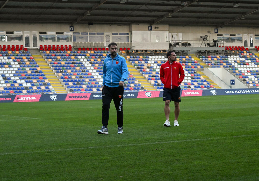 Vučinić i Vešović na stadionu Skonto na kojem će se igrati utakmica