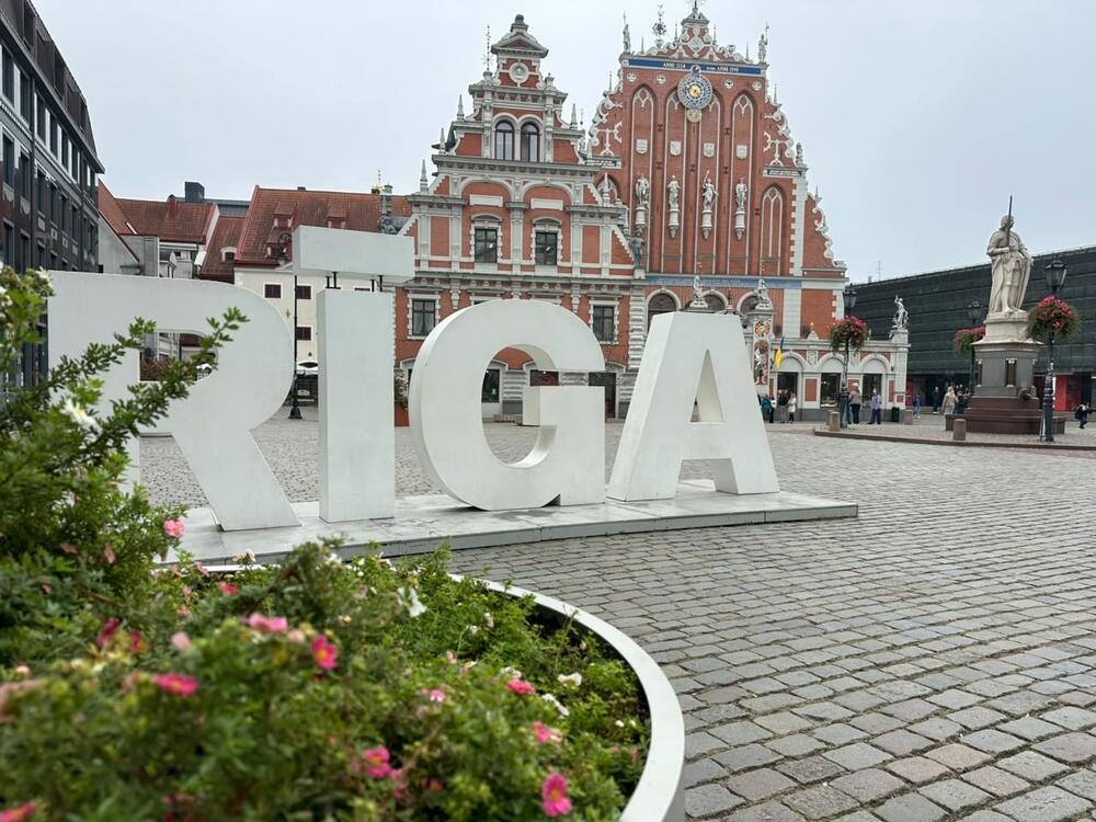 <p>Biser Bltika - fudbaleri Crne Gore večeras igraju u jednom od najljepših gradova Evrope </p>