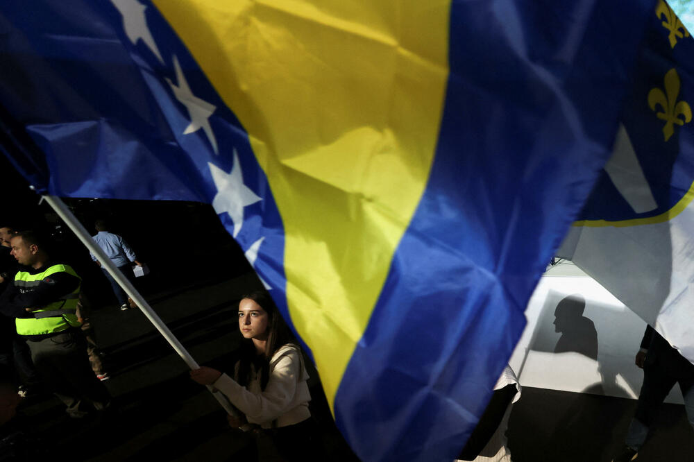 Pristalice SDA na mitingu u Sarajevu 1. oktobra, Foto: Rojters