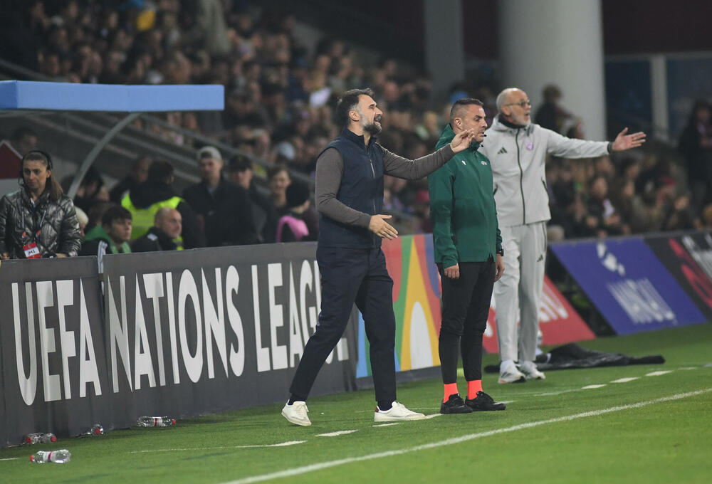 <p>Crna Gora je pobijedila Letoniju u Rigi sa 2:1 u meču 3. kola Lige nacija.</p>  <p>Treća pobjeda izabranika Mirka Vučinića u trećem meču na startu najmlađeg Uefinog reprezentativnog takmičenja. Bilo je teško na sadionu "Skonto", naročito u finišu kada su Letonci smanjili na 2:1, ali je Crna Gora izdržala.</p>  <p>Dva gola sjajnog Vasilija Adžića bila su dovoljna.</p>  <p>Pogledajte neke sekvence.</p>