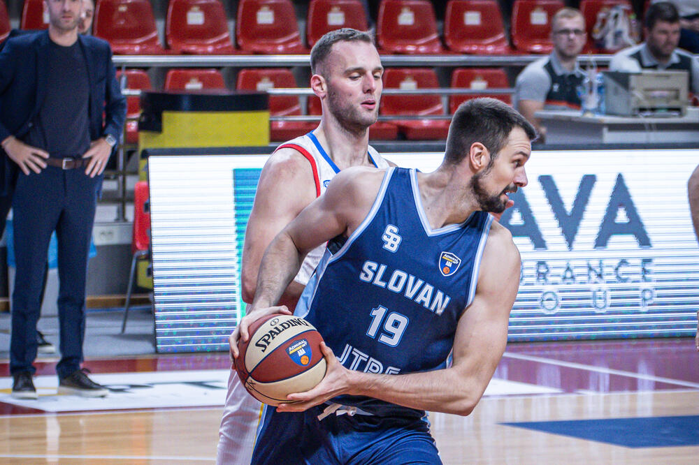 Nikolić na večerašnjem meču, Foto: Igokea/Marija Vuruna