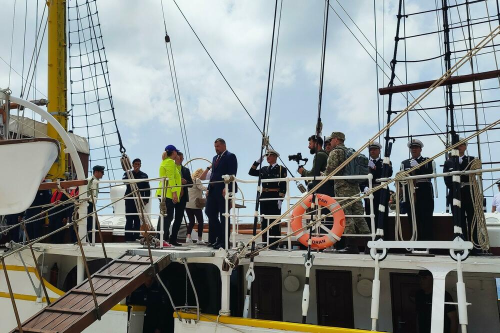Hrvatska potražuje &ldquo;Jadran&rdquo;, Crna Gora smatra da je brod njen, Foto: Siniša Luković