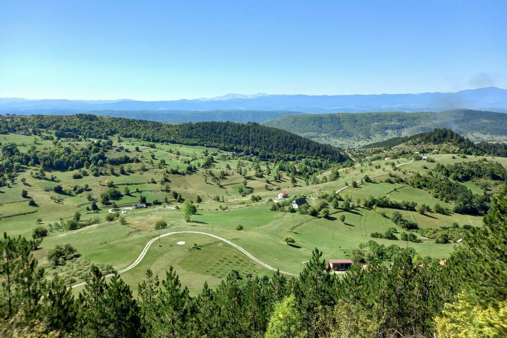 Predivna priroda: selo Vijenac kod Pljevlja, Foto: Goran Malidžan