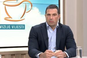 Janović: Dogovor o ustavnim promjenama mora biti postignut prije...