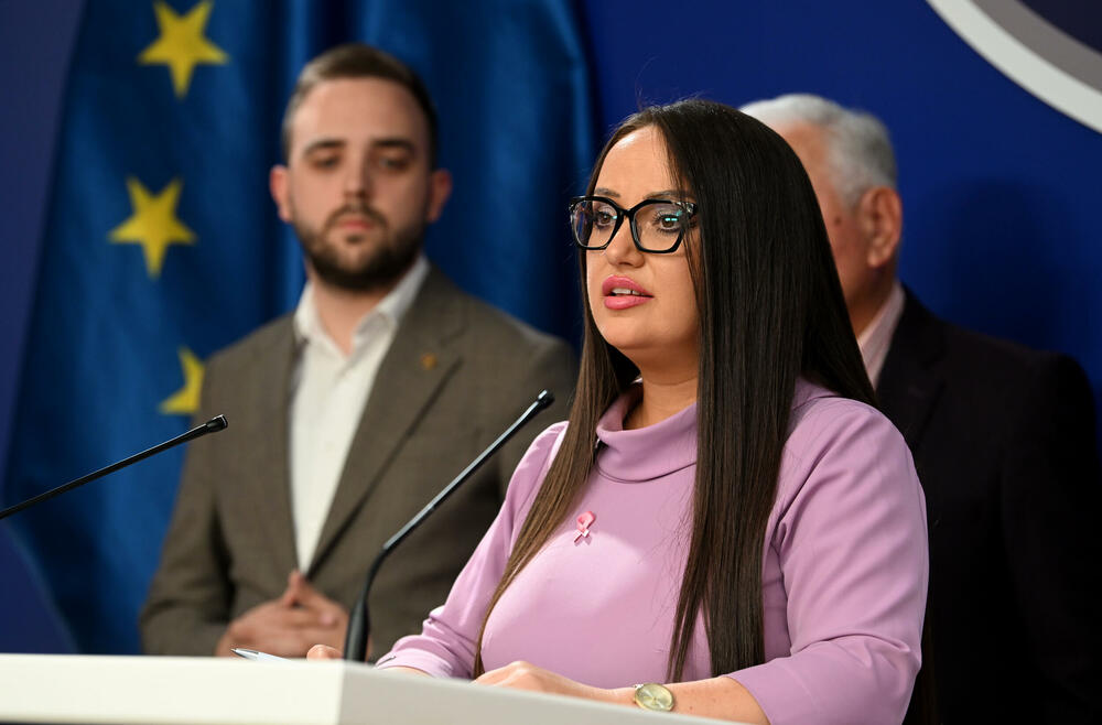 Minić