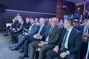 Zečević: Jadransko-jonski auto-put je strateški projekat za cijeli...