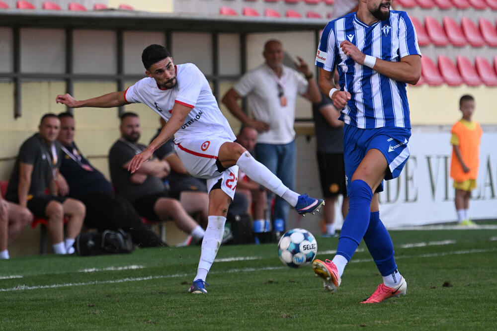 Almeida donio Mladosti bod u Ulcinju, Foto: FSCG