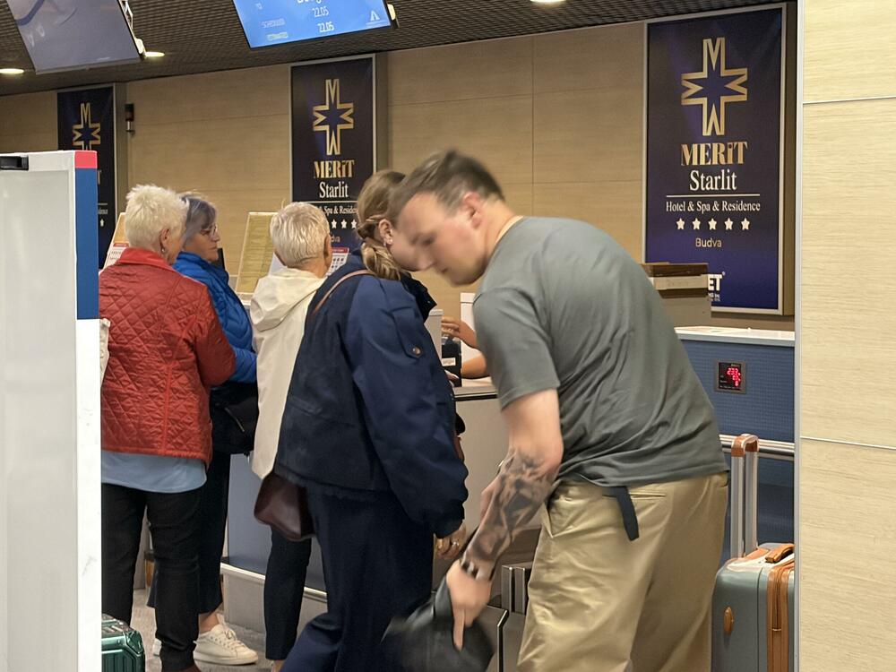 <p>Pet osoba privedeno je u Risnu, a rješenja o protjerivanju donijeta su iz razloga nacionalne i unutrašnje bezbjednosti</p>