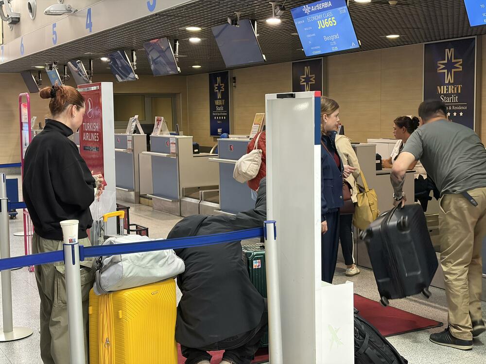 <p>Pet osoba privedeno je u Risnu, a rješenja o protjerivanju donijeta su iz razloga nacionalne i unutrašnje bezbjednosti</p>
