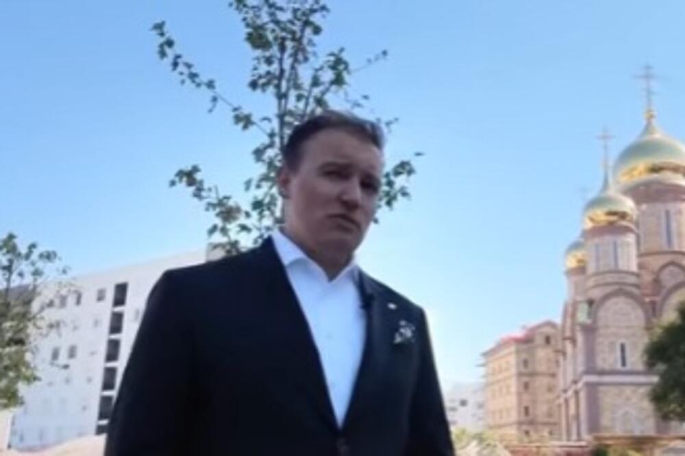 Mihail Zvinčuk, vođa Ribara, kod Rusko-srpskog hrama u centru Banja Luke u BiH, Foto: vk.ru/rybar_force