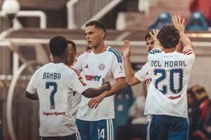 Gori Split - Hajduk savladao Dinamo i osamio se na vrhu tabele