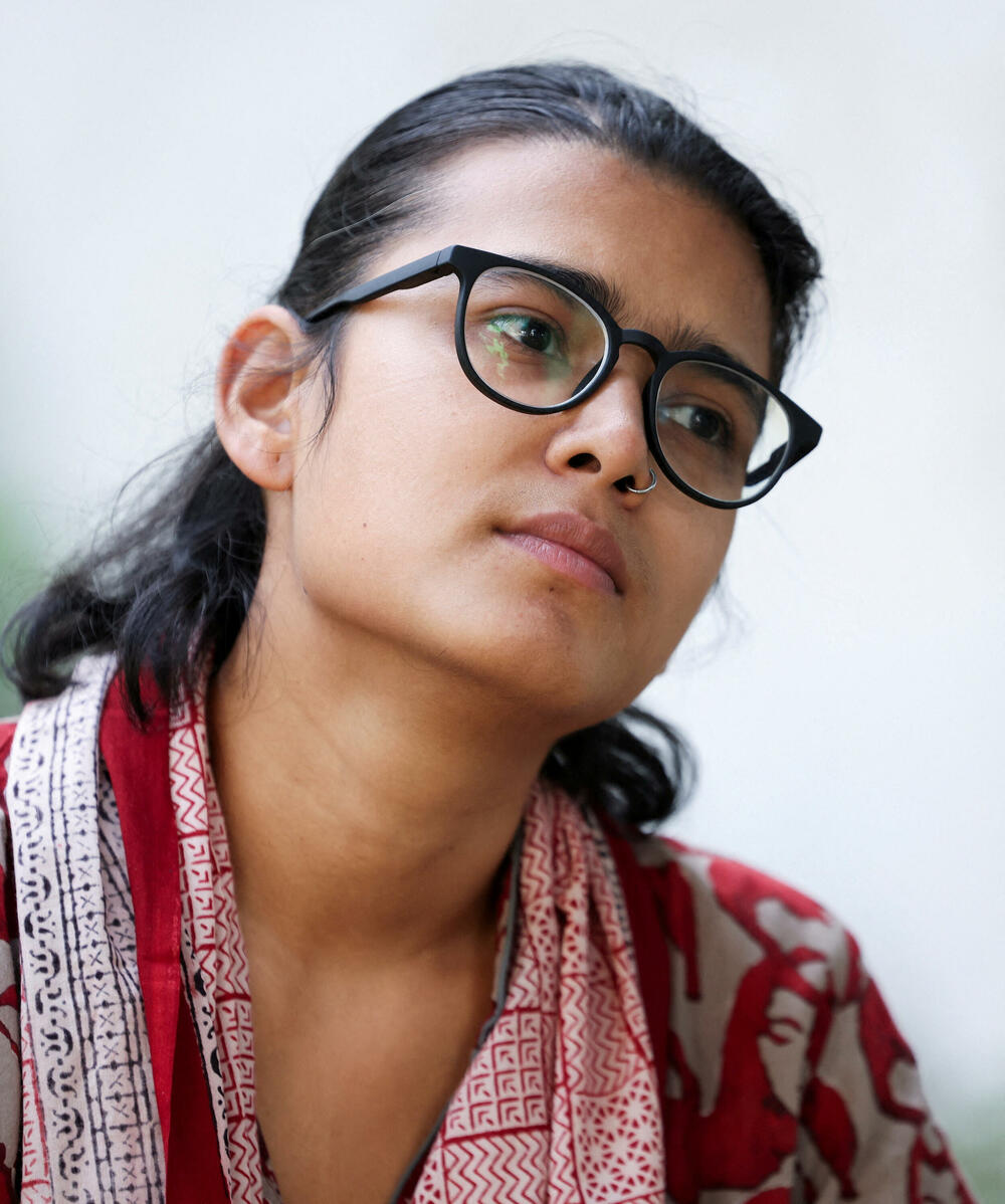 <p>Neha Bora (29) jedna je od nekoliko istaknutih aktivista privedenih ovog vikenda, dok su vlasti pooštrile mjere protiv demonstranata predvođenih omladinskim pokretom "Bubašvaba" (Cockroach), koji pokušavaju da protestuju zbog, kako tvrde, masovne izborne krađe u korist stranke premijera Indije Narendre Modija</p>
