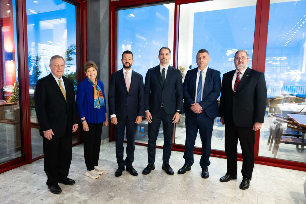 Durbin, Šahin, Milatović, Marković. Novović i otpravnik poslova u Ambasadi SAD u Crnoj Gori Majkl Kiz, Foto: Kancelarija za odnose s javnošću predsjednika Crne Gore