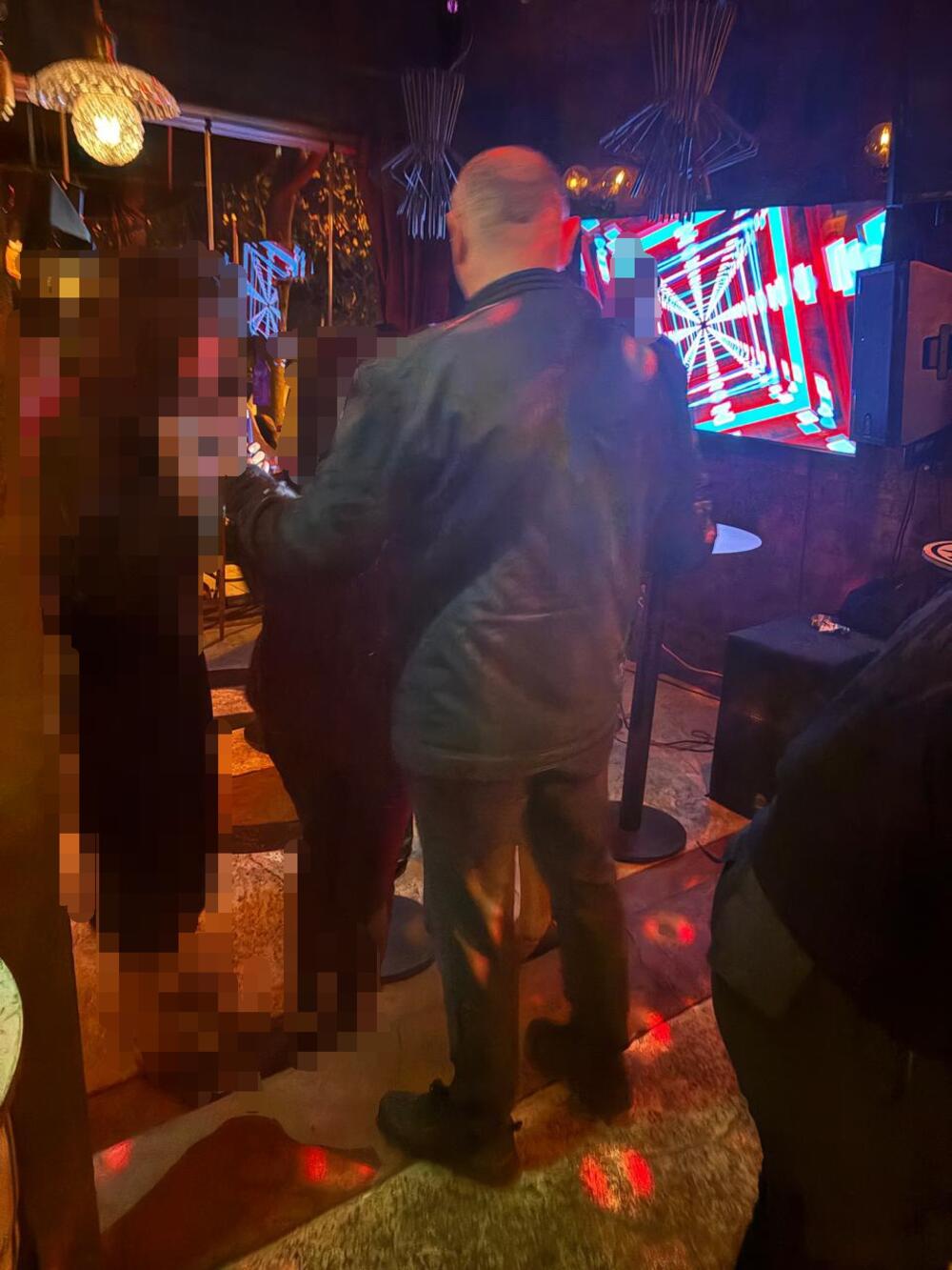 <p>Policija kontrolisala vozače, ugostiteljske objekte, kazina...</p>