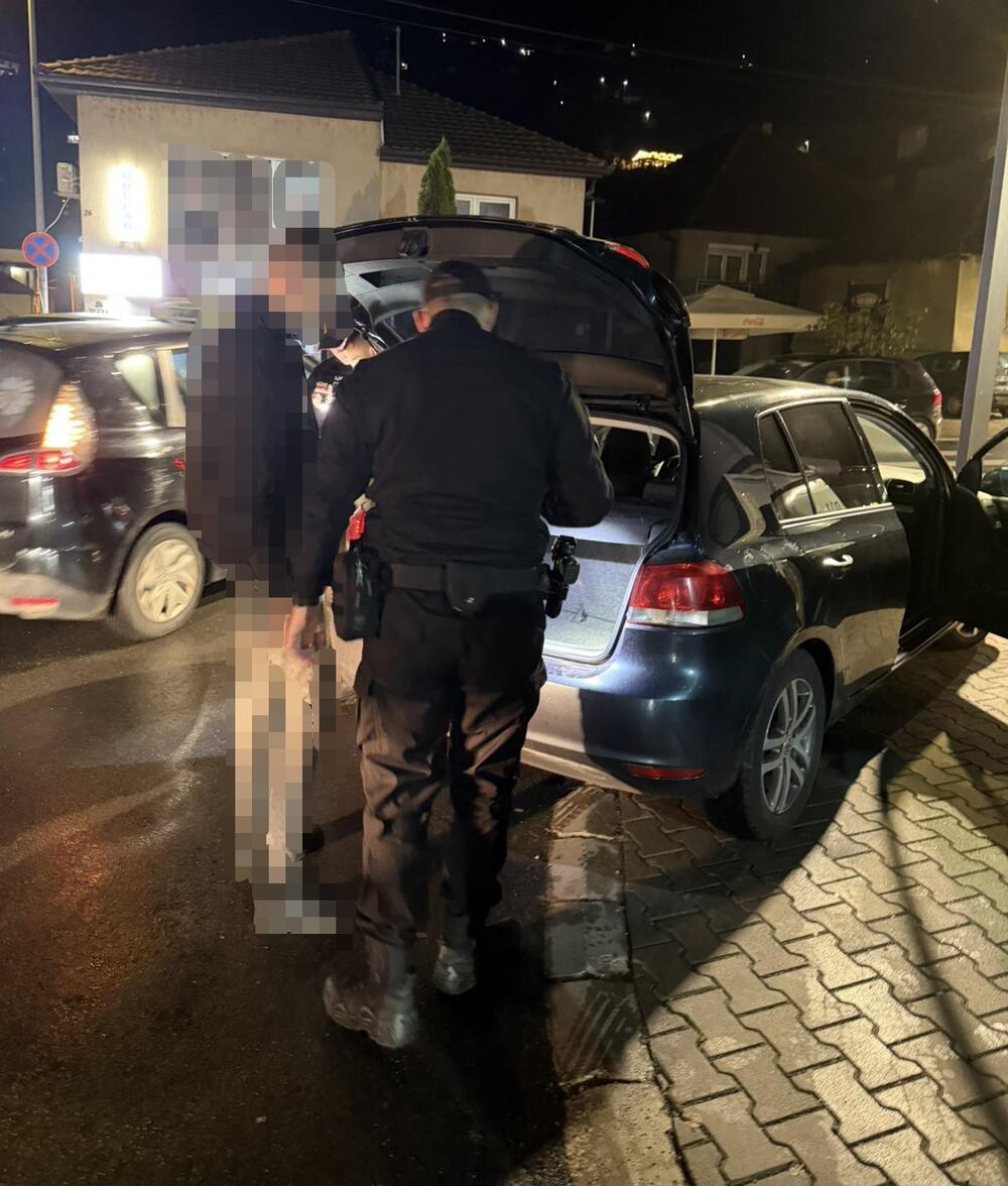 <p>Policija kontrolisala vozače, ugostiteljske objekte, kazina...</p>