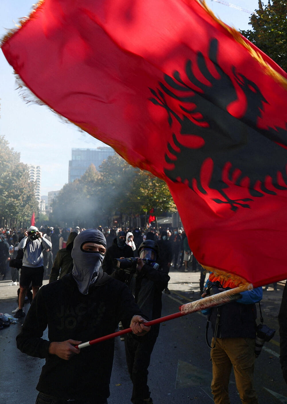 <p>Nemiri su dio šireg talasa studentskog aktivizma koji je zahvatio Evropu oko obrazovanja i životnih uslova, piše britanski list Gardijan</p>