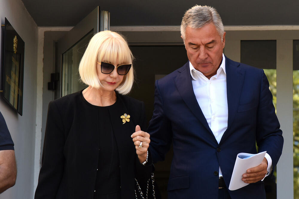 Iz Višeg suda tvrde da su saslušanaj zakazana: Milo i Ana Đukanović, Foto: Luka Zekovic