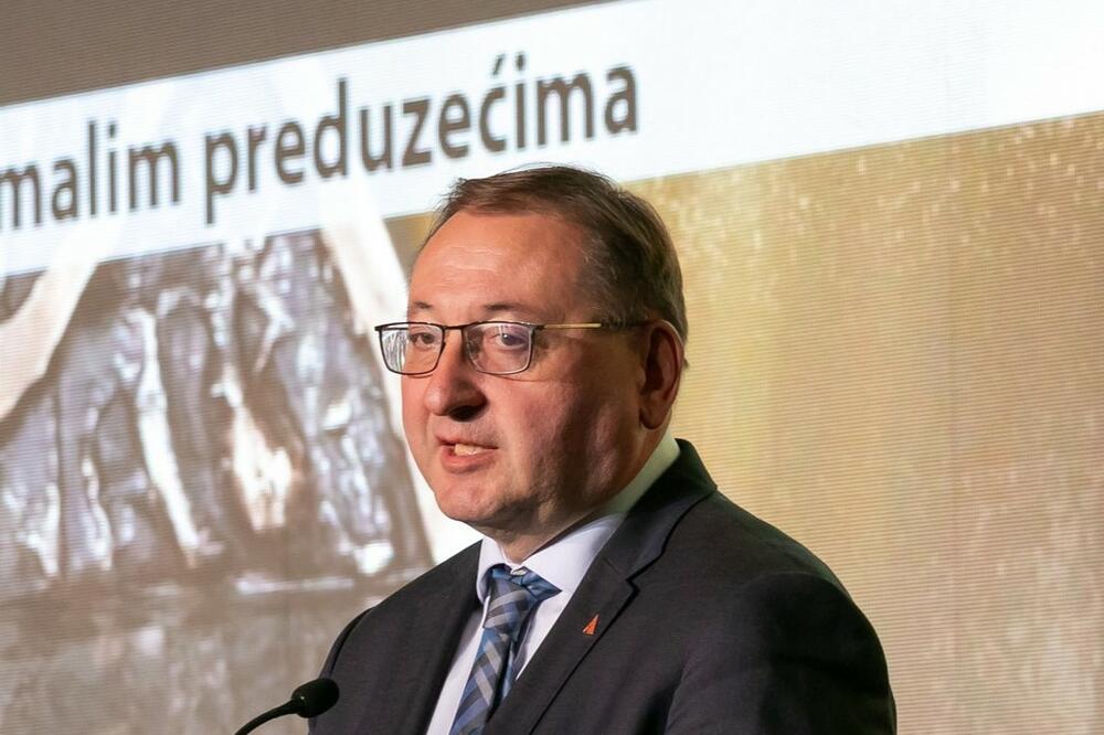 Tabaš, Foto: AMM