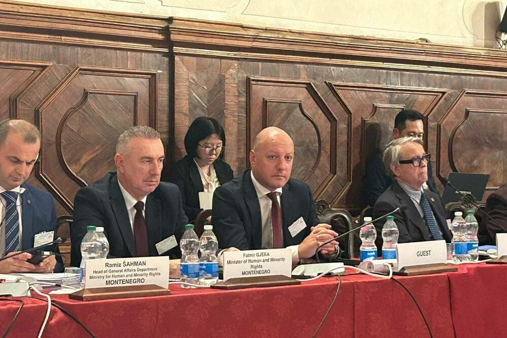 Komisija preporučuje otklanjanje svakog uticaja Vlade iz raspodjele novca: Đeka na sjednici VK, Foto: Vlada Crne