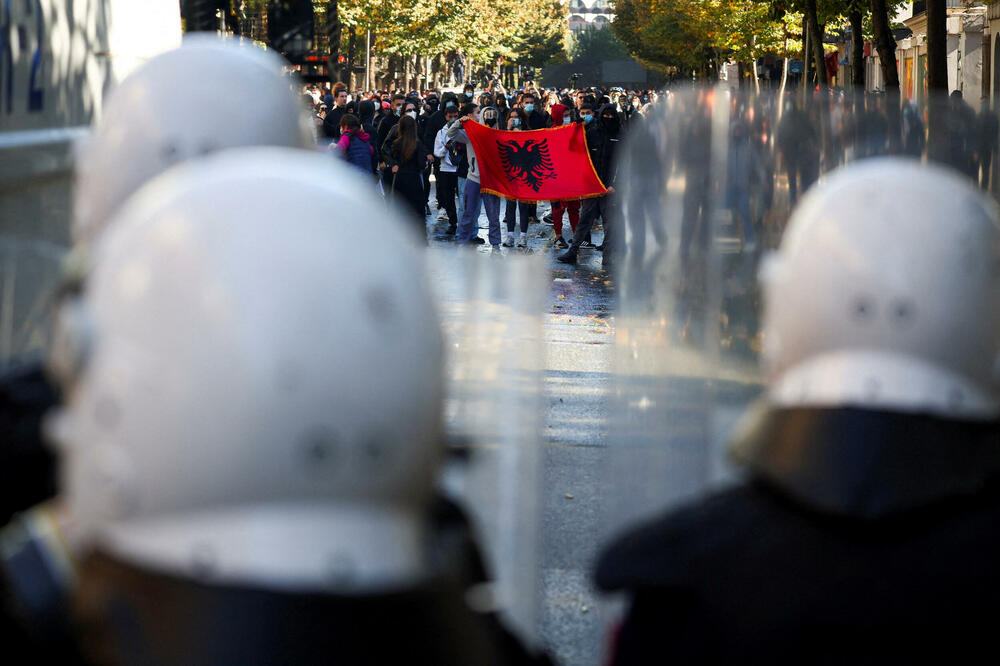 Sa protesta u Tirani, Foto: Reuters