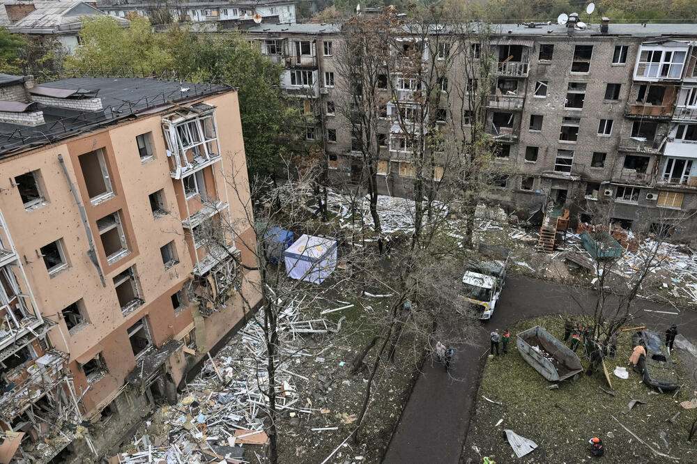 Detalj nakon jednog ruskog napada na Zaporožje, Foto: Reuters