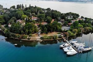 Turizam i stanovi umjesto kasarni i vojnika: Ministarstvo u...